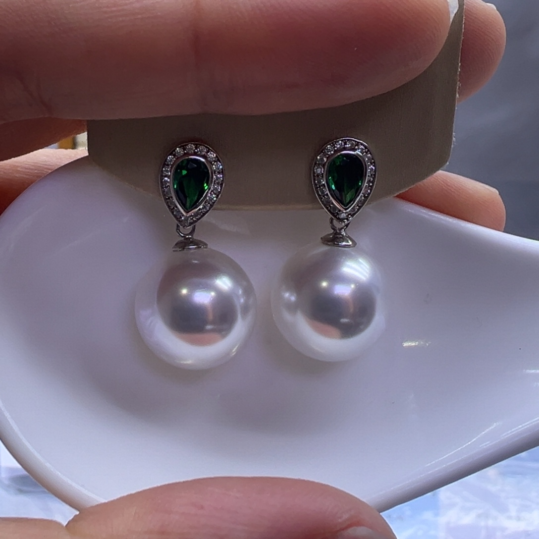 淡水珍珠银S925镶嵌耳饰