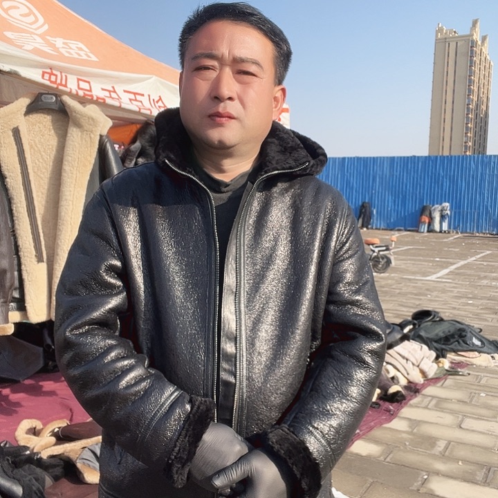 60黑色戴帽珍珠咧皮毛一体