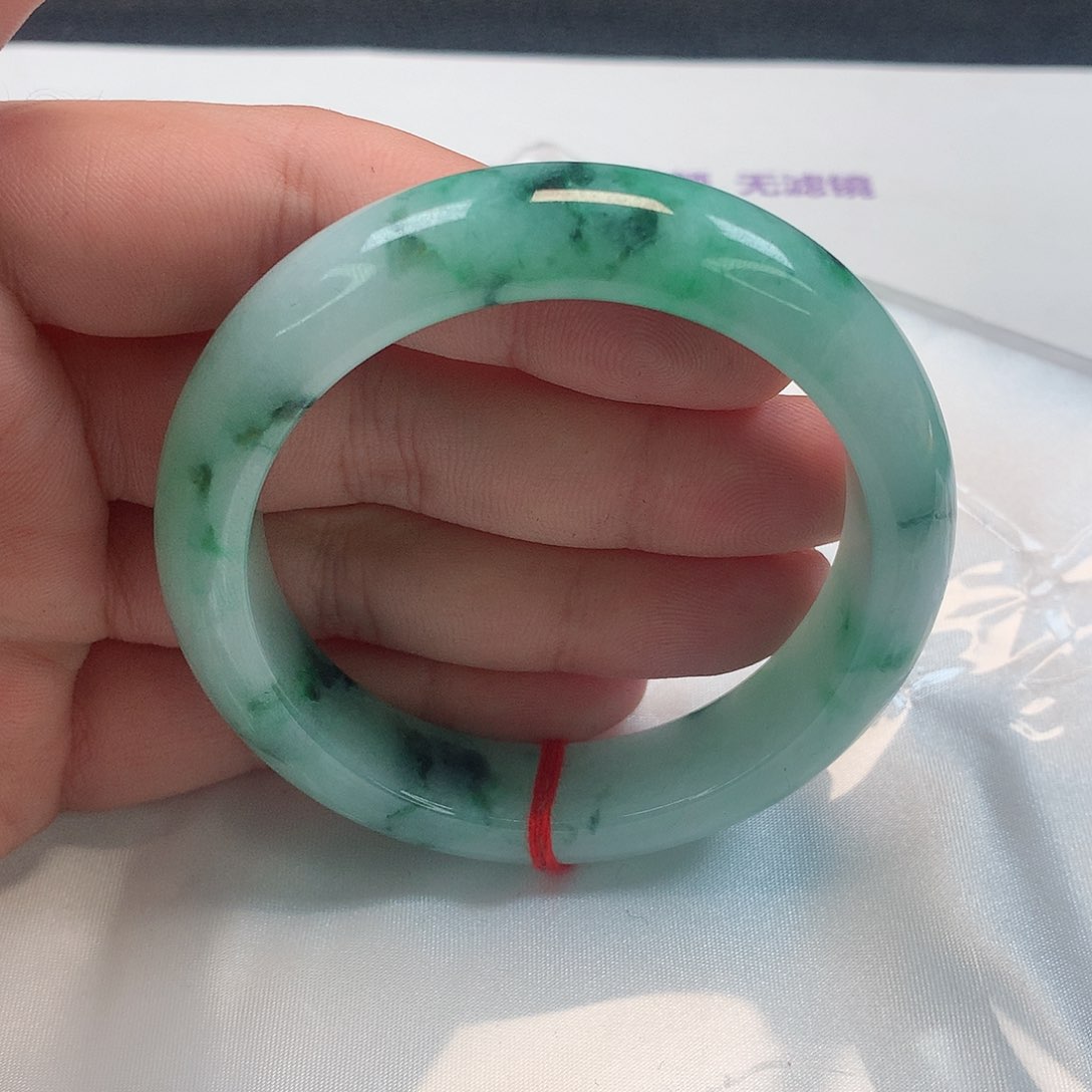 翡翠手镯未镶嵌266号