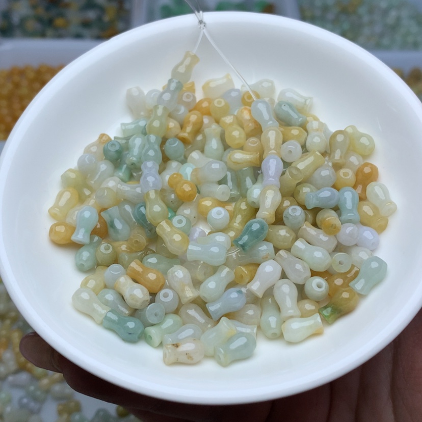 【闪购商品】翡翠手链未镶嵌卡5乘8冰多宝花瓶50颗