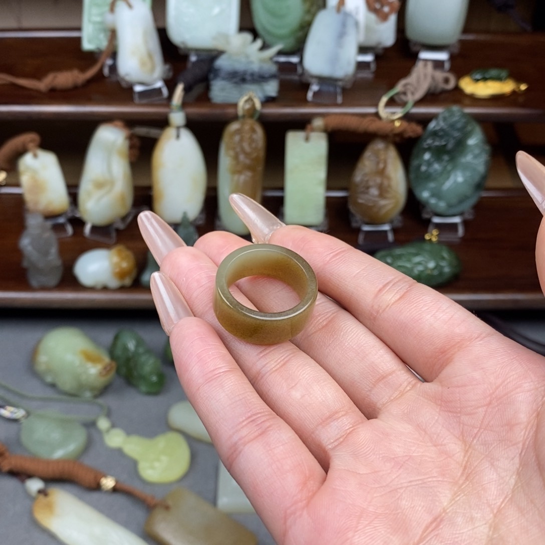 和田玉颈饰未镶嵌马*勒