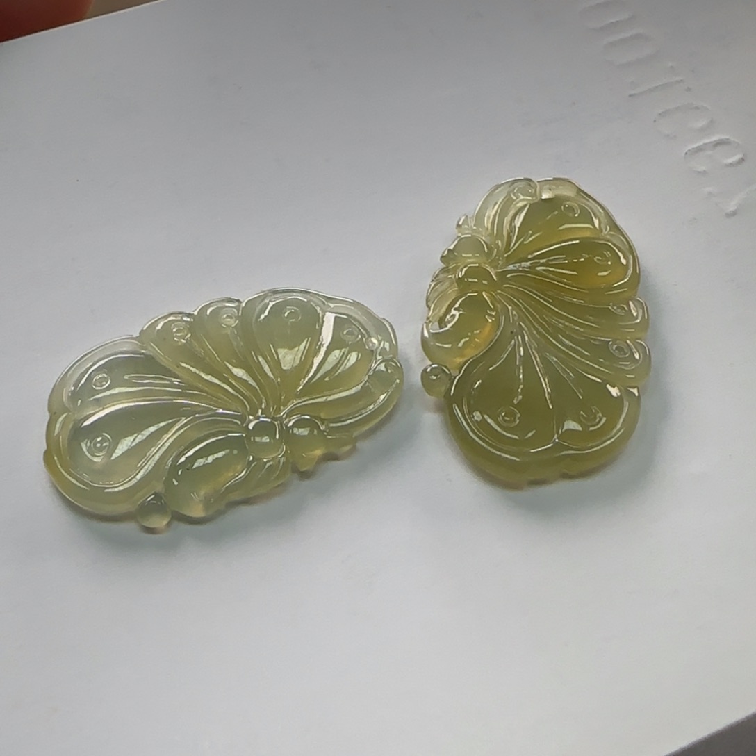 翡翠颈饰未镶嵌蝴蝶