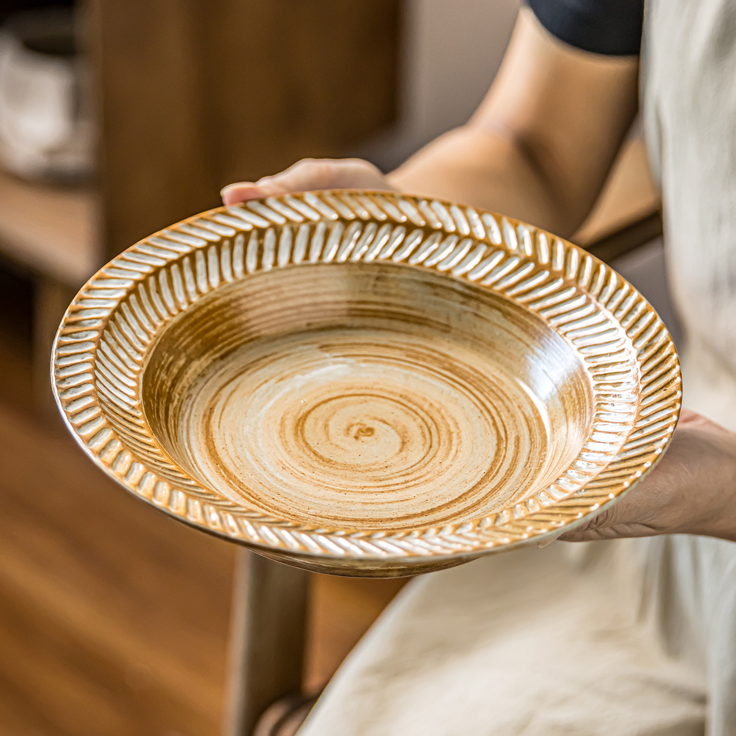 做旧麦穗草帽碗日式粗陶意面盘料理盘复古浮雕陶瓷沙拉西餐草帽盘