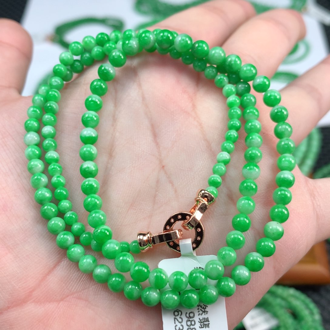 翡翠手链未镶嵌翡翠