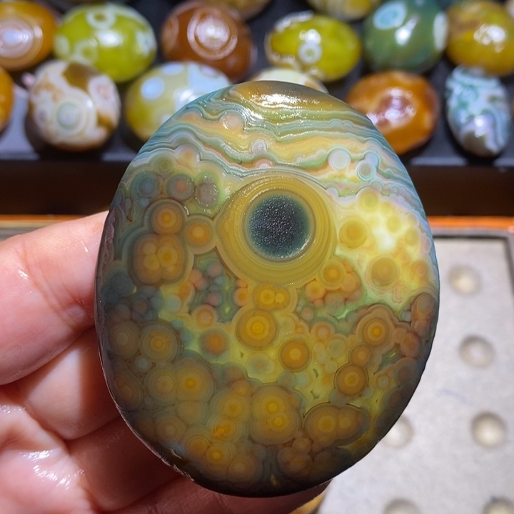 玛瑙/玉髓未镶嵌珠宝半成品