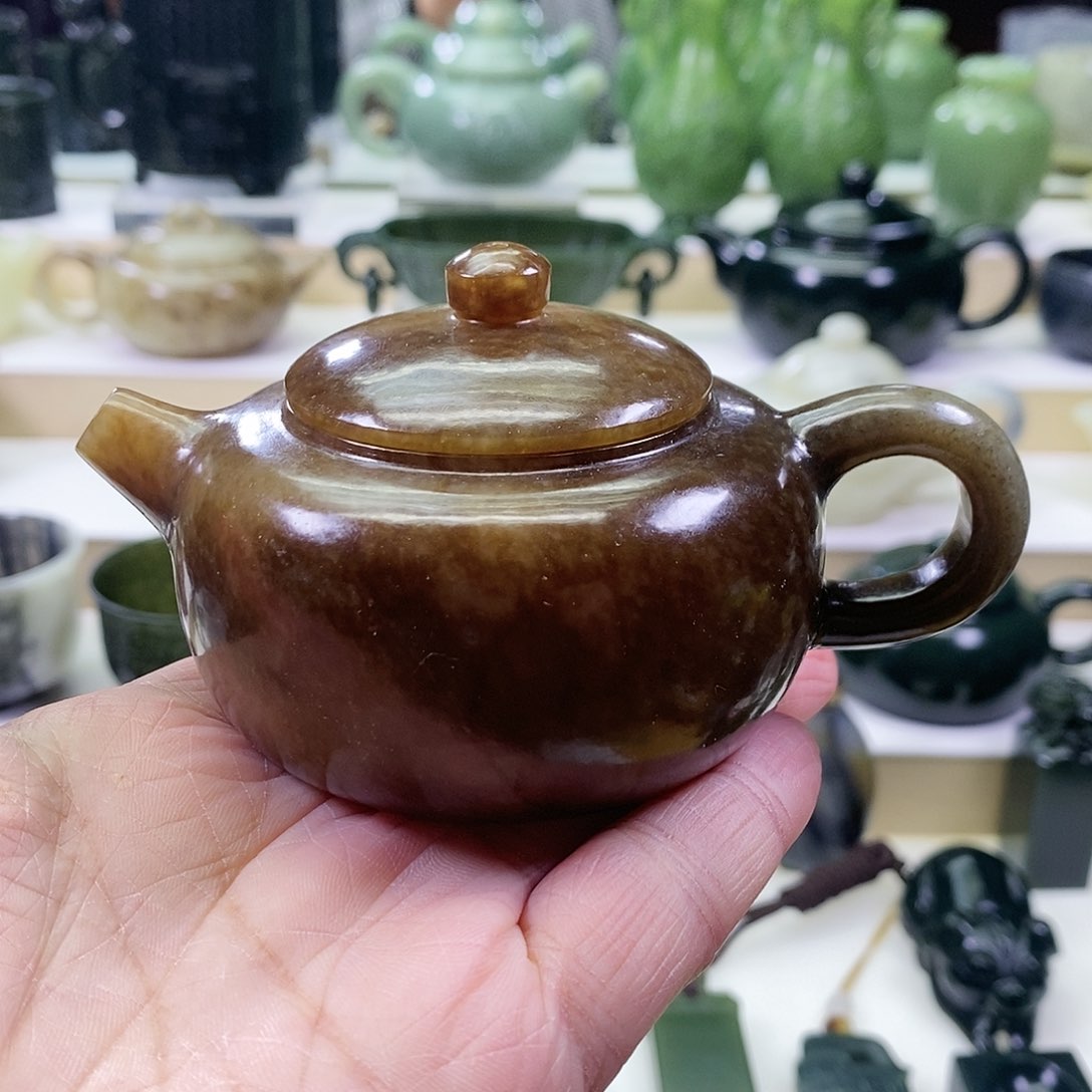 和田玉茶壶未镶嵌110m l