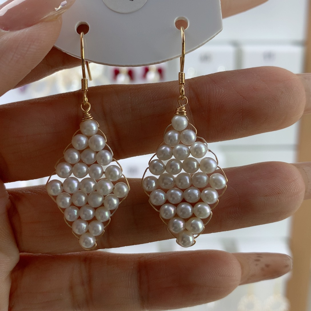 未镶嵌耳饰淡水珍珠