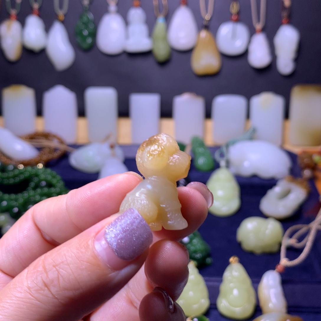 和田玉未镶嵌挂件