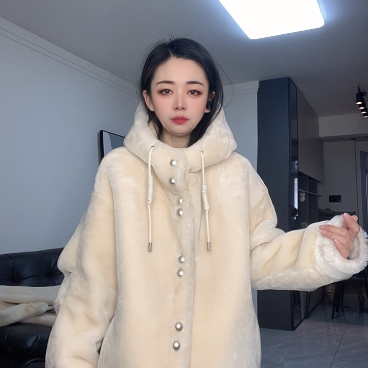 绵羊皮美丽奴皮毛一体M130，L140斤内拍下备注尺码