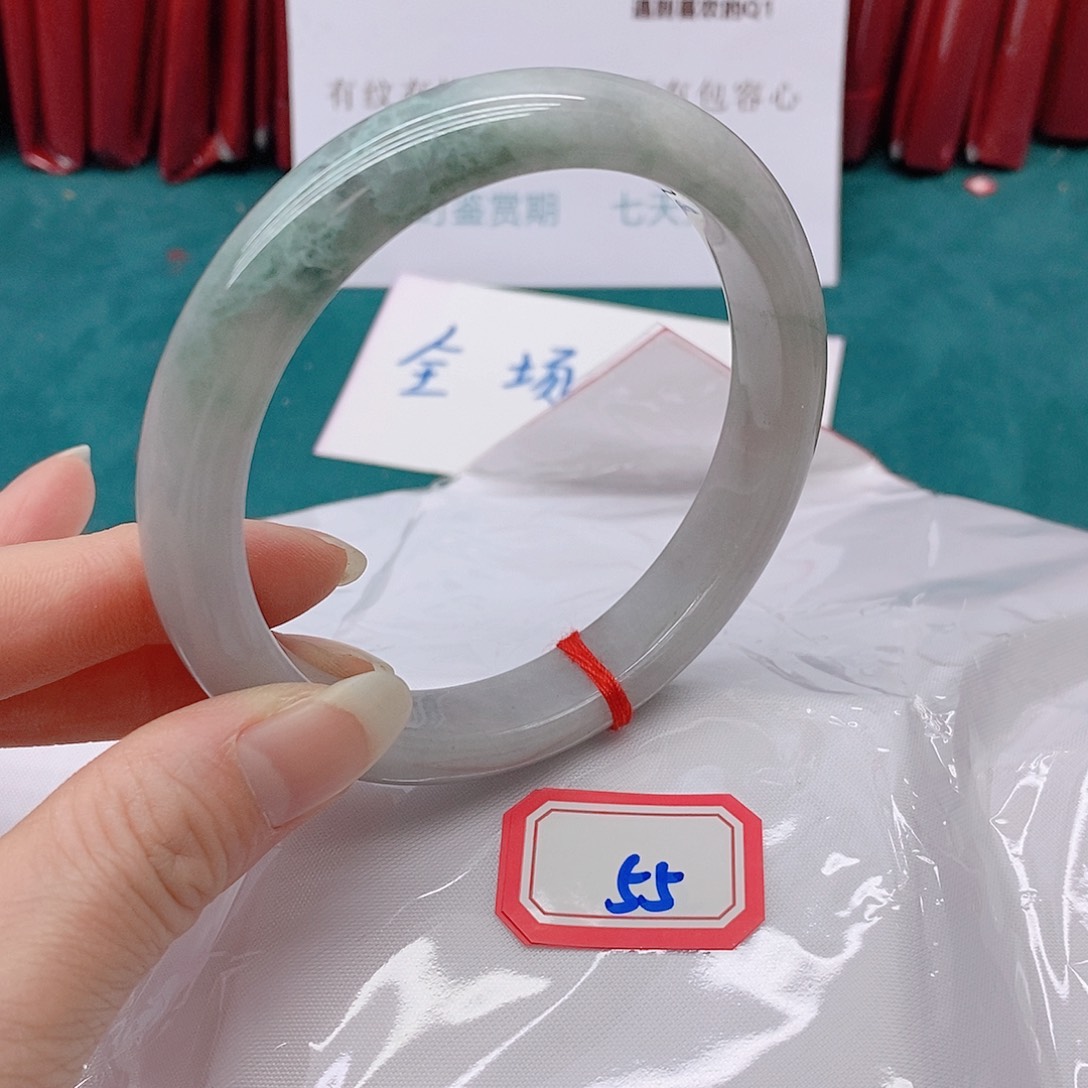 翡翠手镯未镶嵌T***夏5555555