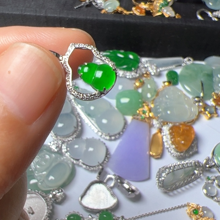 翡翠18K金镶嵌吊坠(不含链)