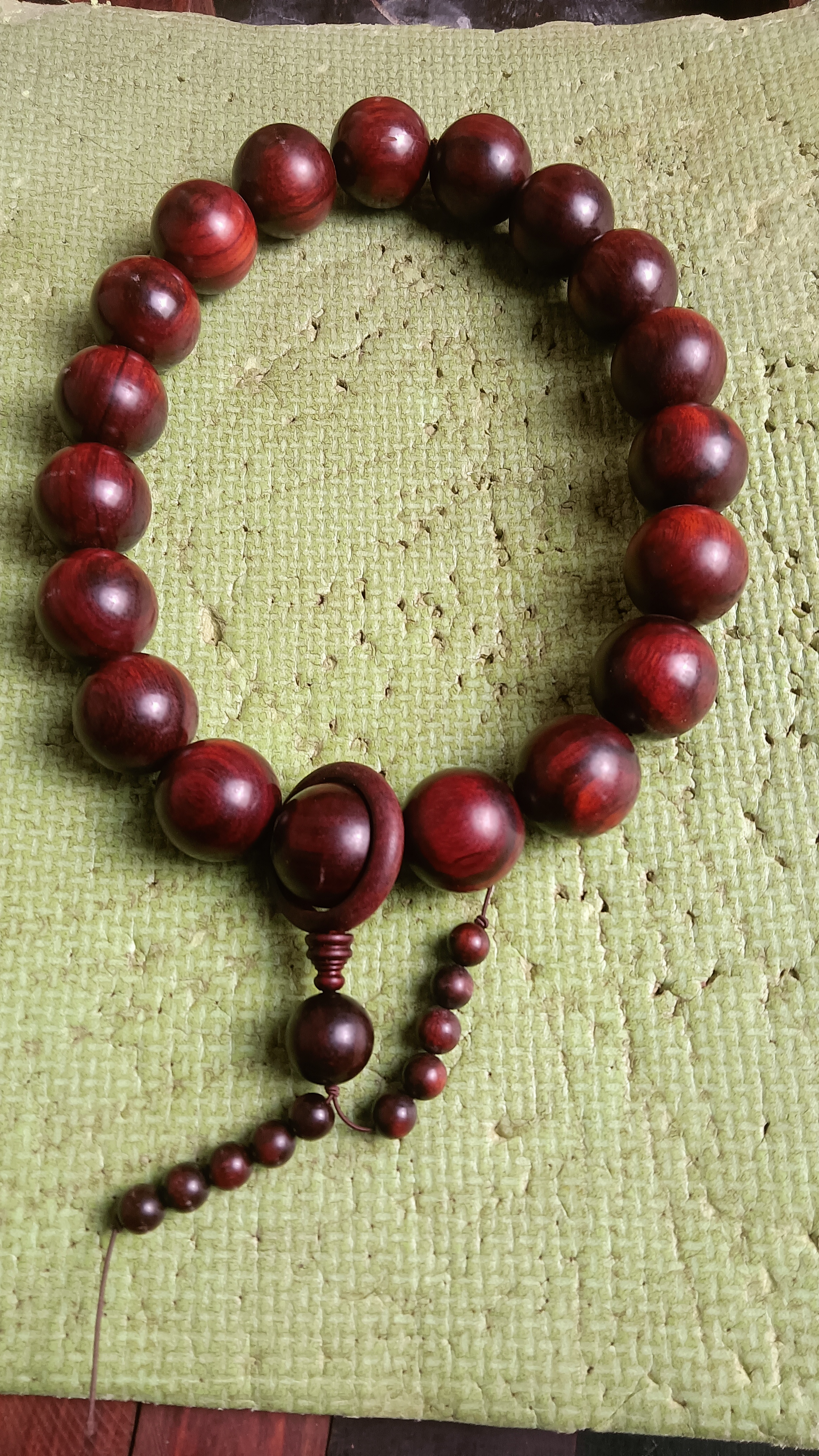 印尼紫檀木3.0大手持19粒