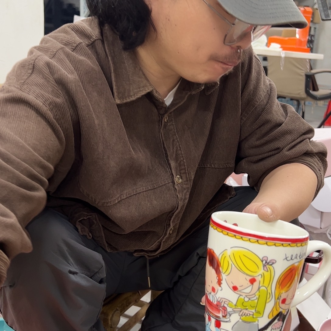 陶瓷红色爱心杯550荷兰