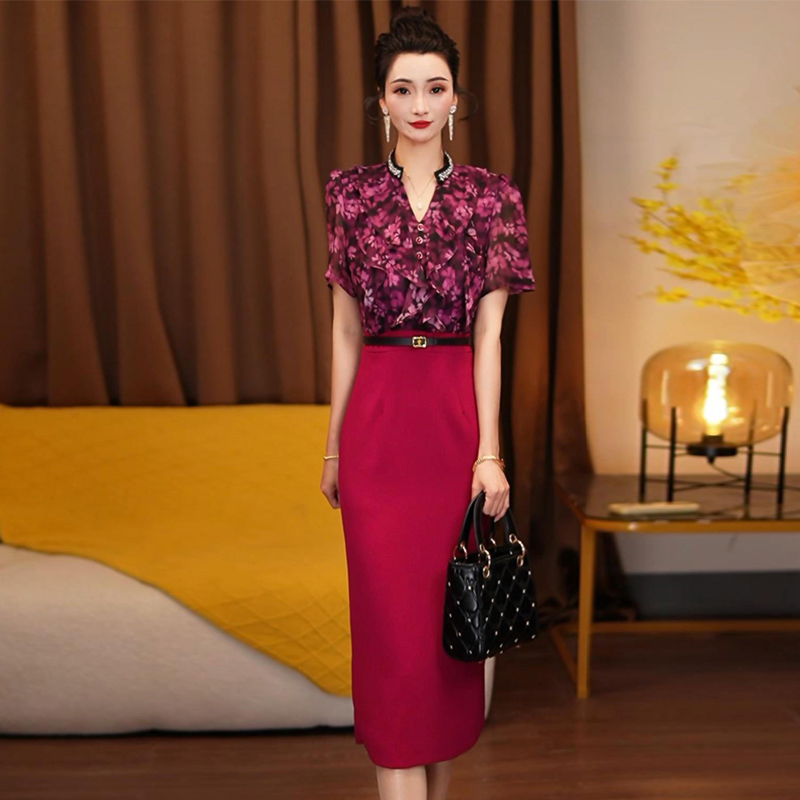 紫红色连衣裙短袖V领高端贵气高腰显瘦包臀一步裙夏季新款6977 