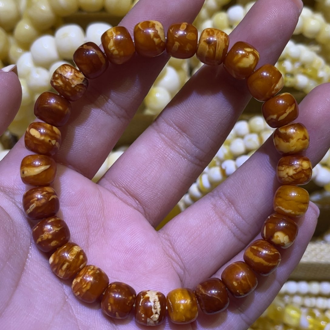 手绳琥珀未镶嵌8.5m