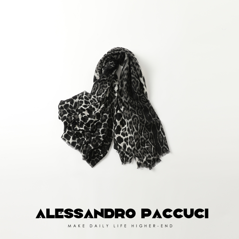 AP洛哥43081AW【野性自由】豹纹羊毛拉须双面印花时尚百搭潮流围巾