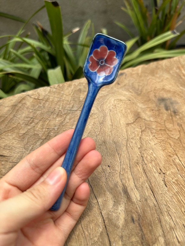 【近山古美】小红花铲子勺手工手绘釉下彩高温瓷