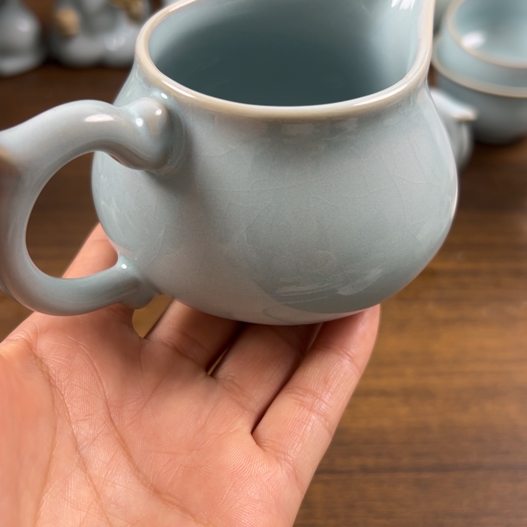 公道杯瓷天青釉水公道杯微瑕