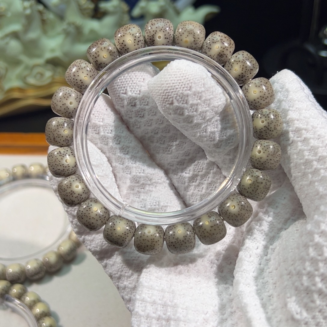 悠****星月菩提吊坠卡11黑冰满天星