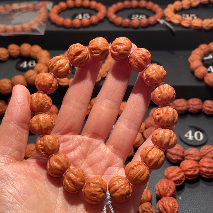 浩***哥文玩核桃手串赤龙粗筋八棱1.6