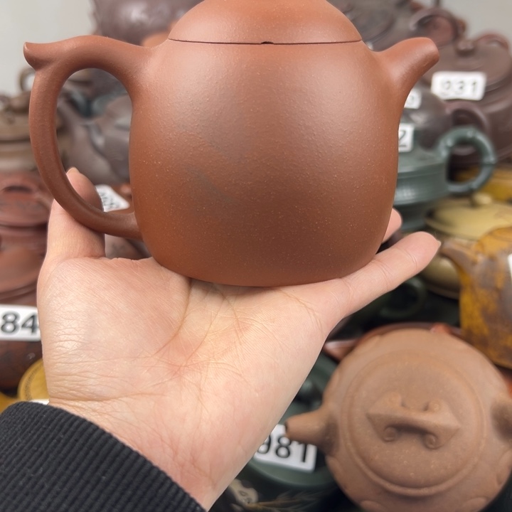 紫砂茶壶口磕壶身花