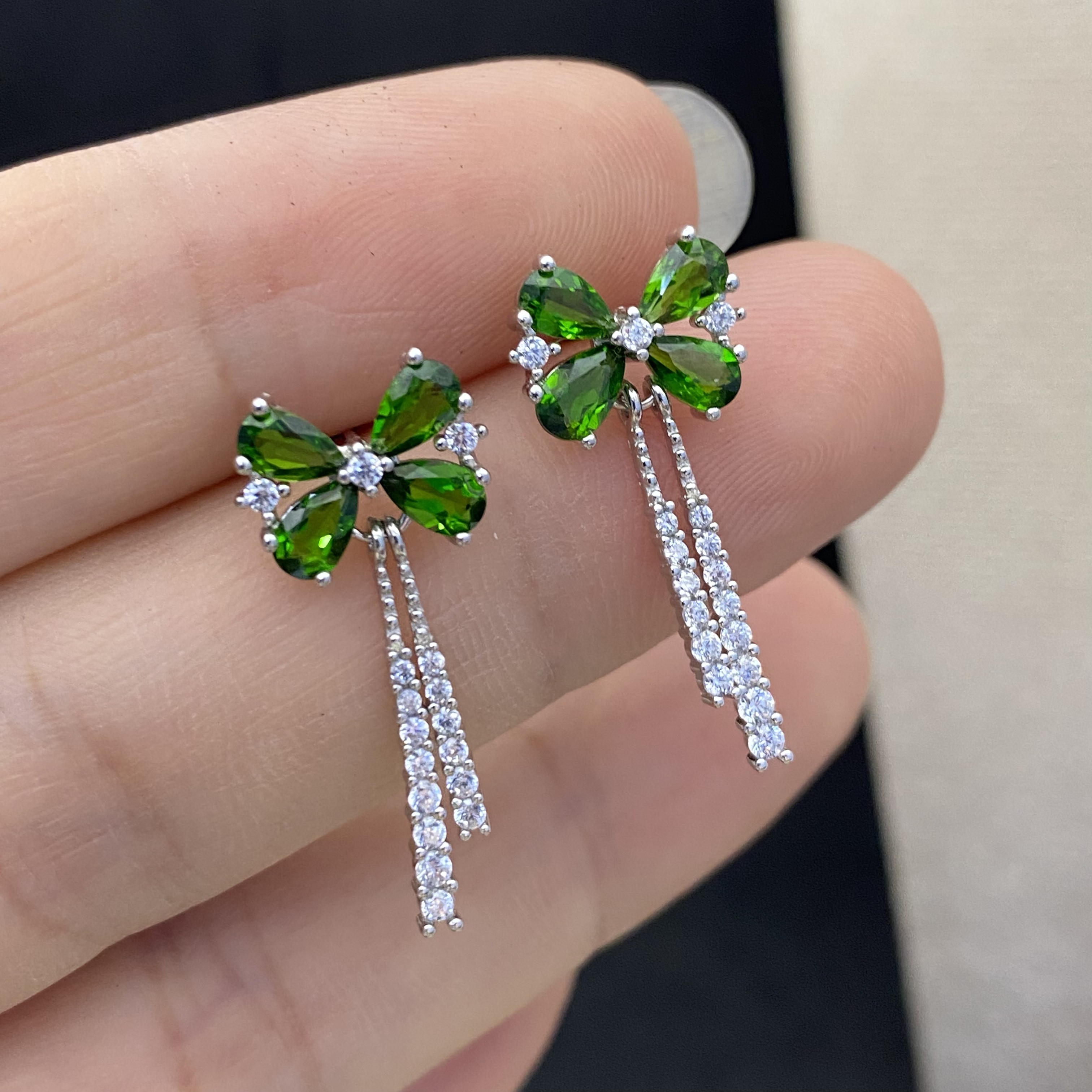 蝴蝶结耳钉 天然透辉石耳饰s925银 帝王绿气质精致优雅流苏耳坠Y1