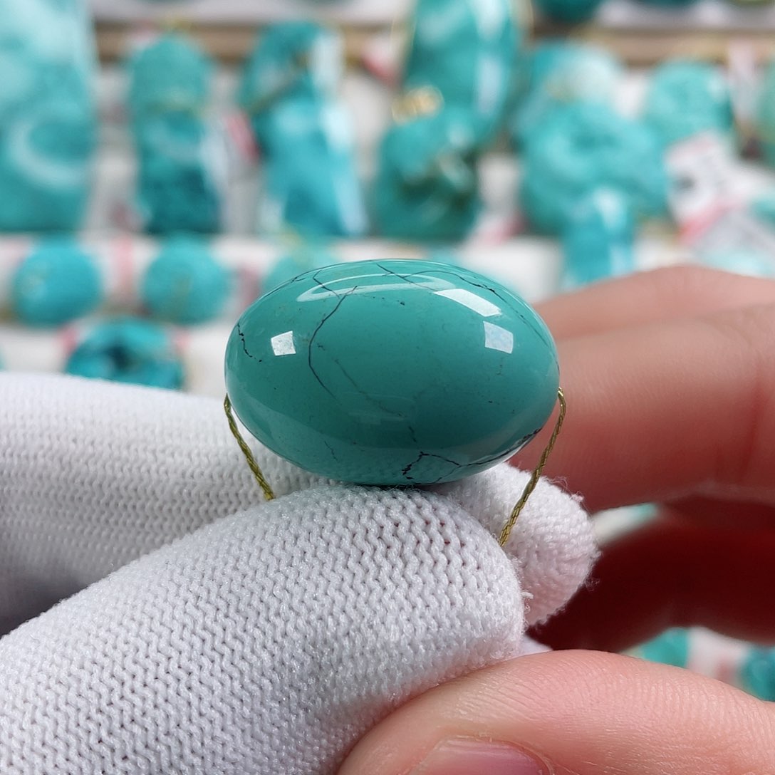 绿松石颈饰未镶嵌