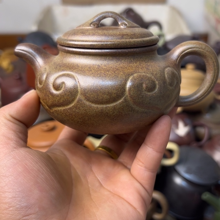 紫砂茶壶嘴巴磕碰内盖划痕