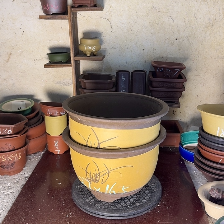 紫砂花盆，手工制作