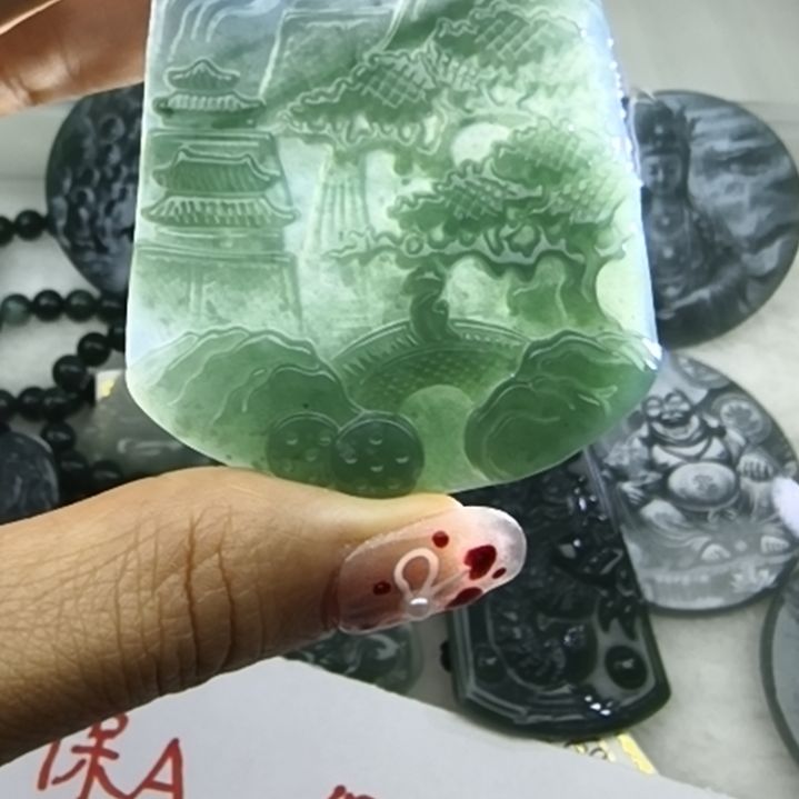 翡翠吊坠(不含链)未镶嵌