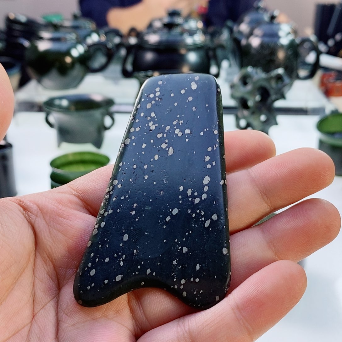 和田玉（青玉）摆件未镶嵌