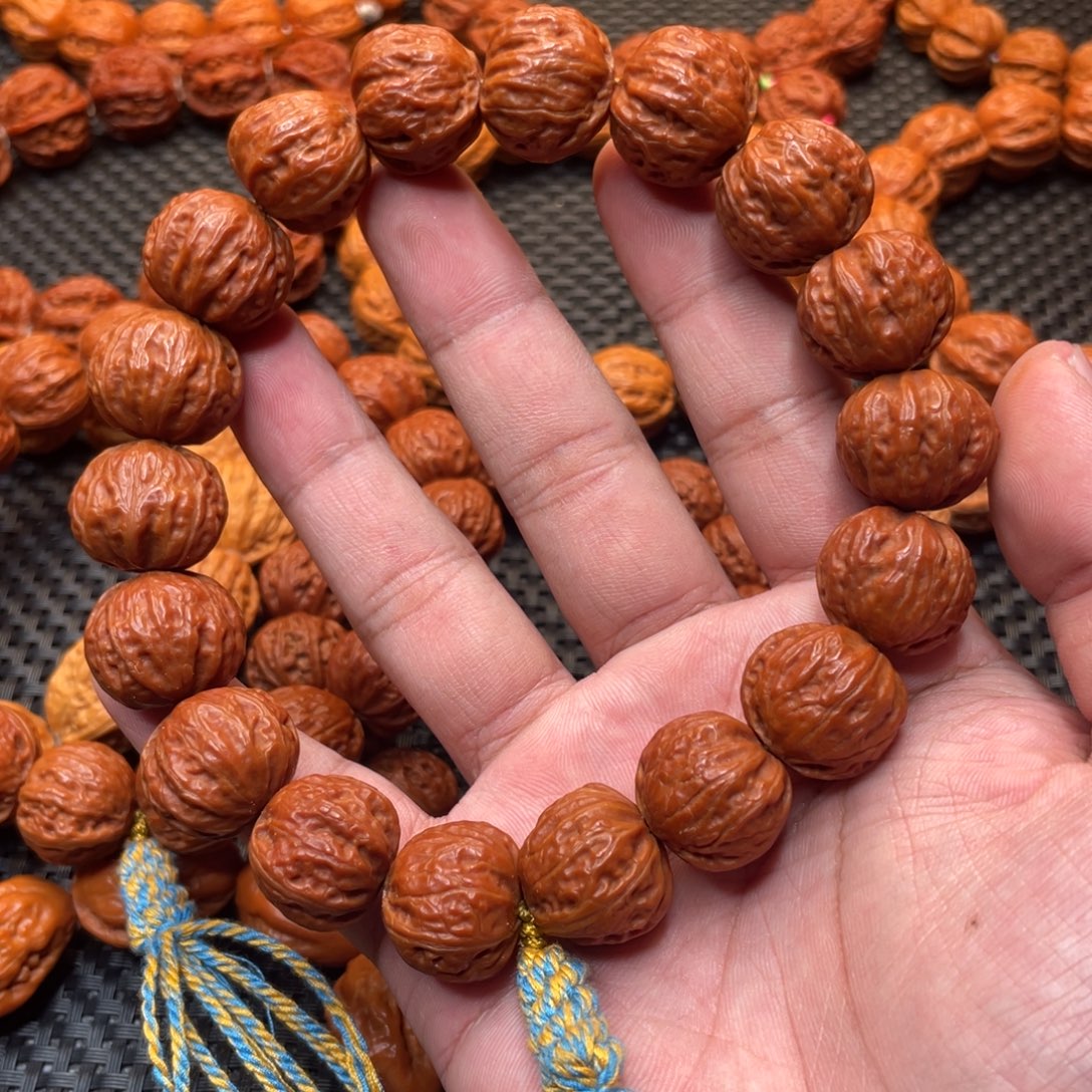 星***夜文玩核桃手串磨盘