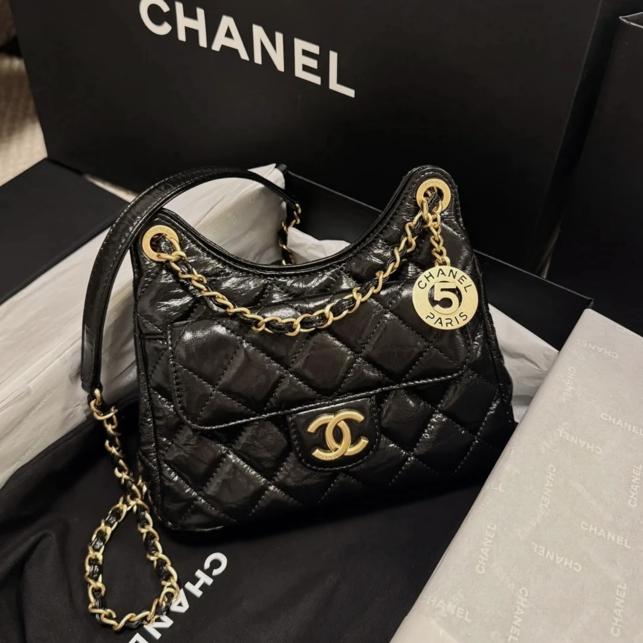 99新 Chanel/香奈儿 Chanel 黑金天猫精灵中号 25120152-01