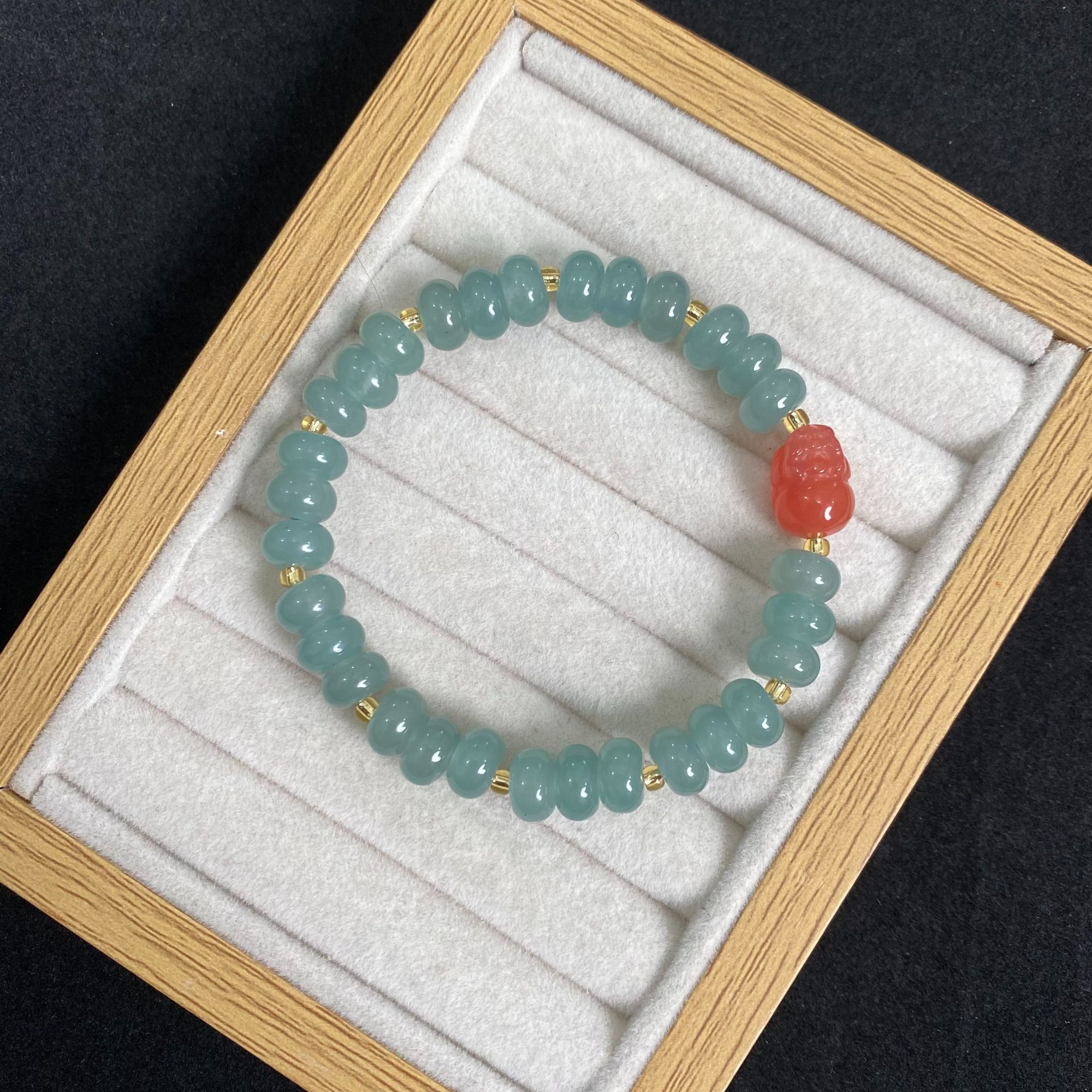 蓝水翡翠算盘珠配盐源玛瑙貔貅手串（多样性发一件）B-113