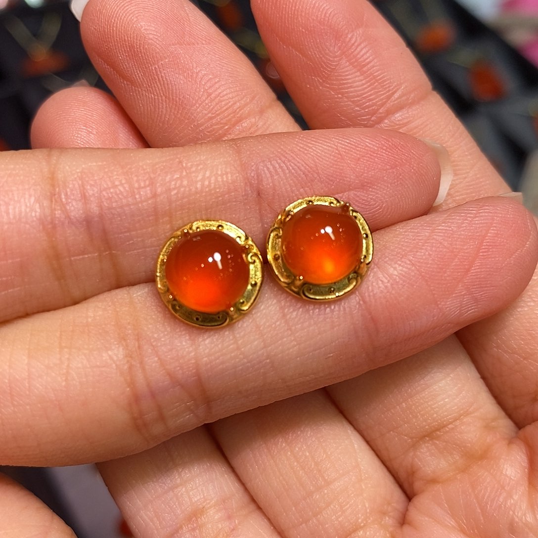 南红玛瑙云南保山冰红耳钉银S925镶嵌