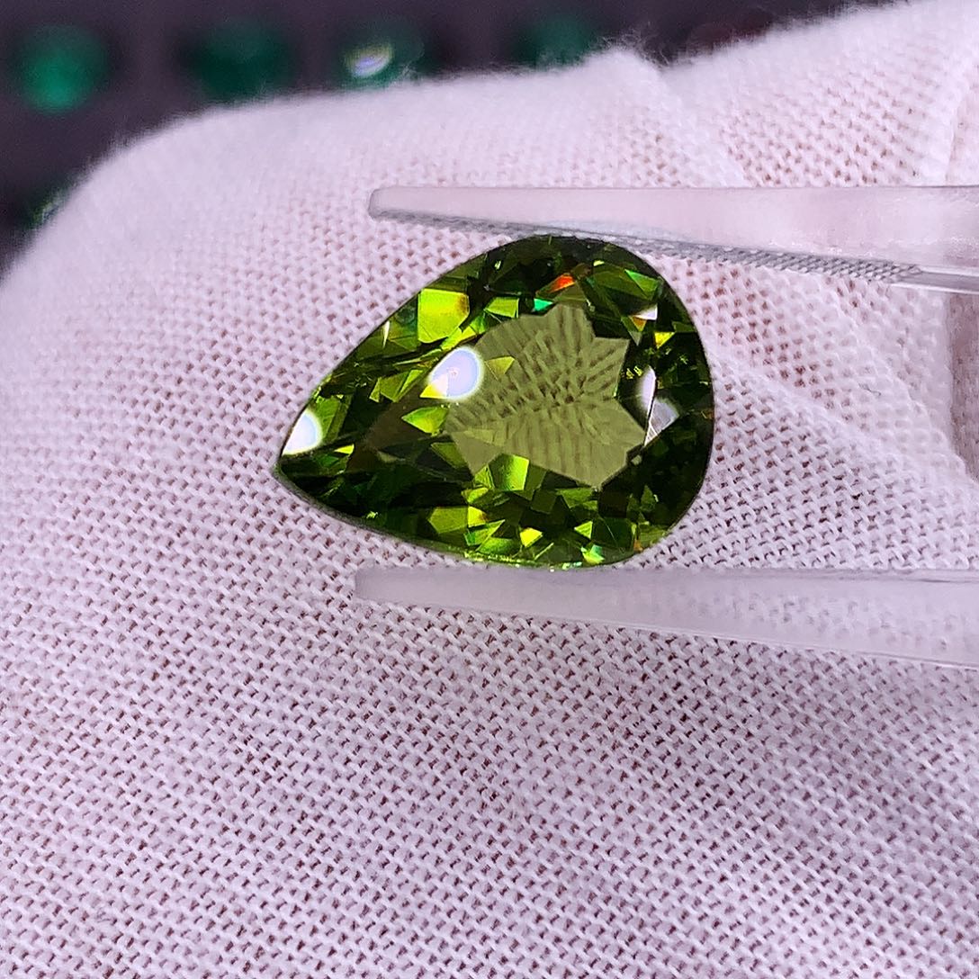 橄榄石笔搁未镶嵌99888965669