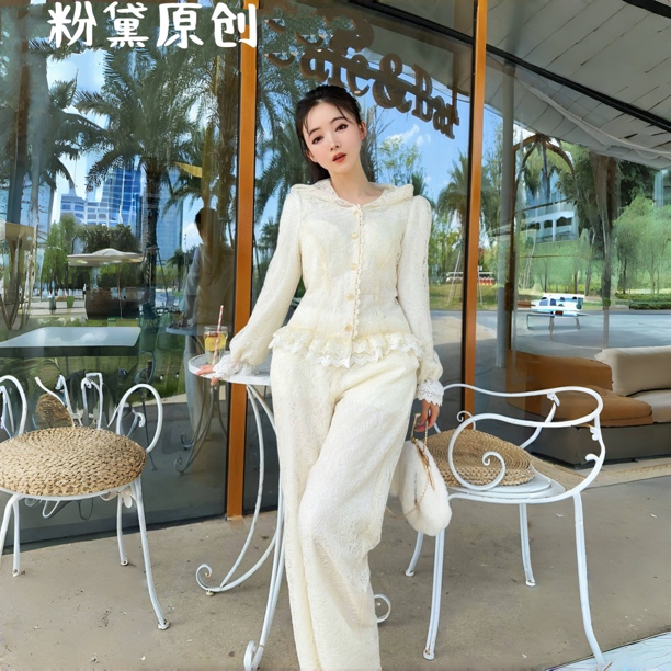 【粉黛原创 时尚教主】刺绣法蕾设计师款减龄重工秋冬套装