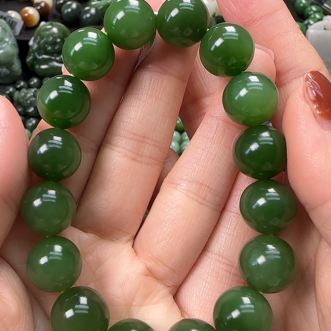 和田玉未镶嵌珠宝奇石