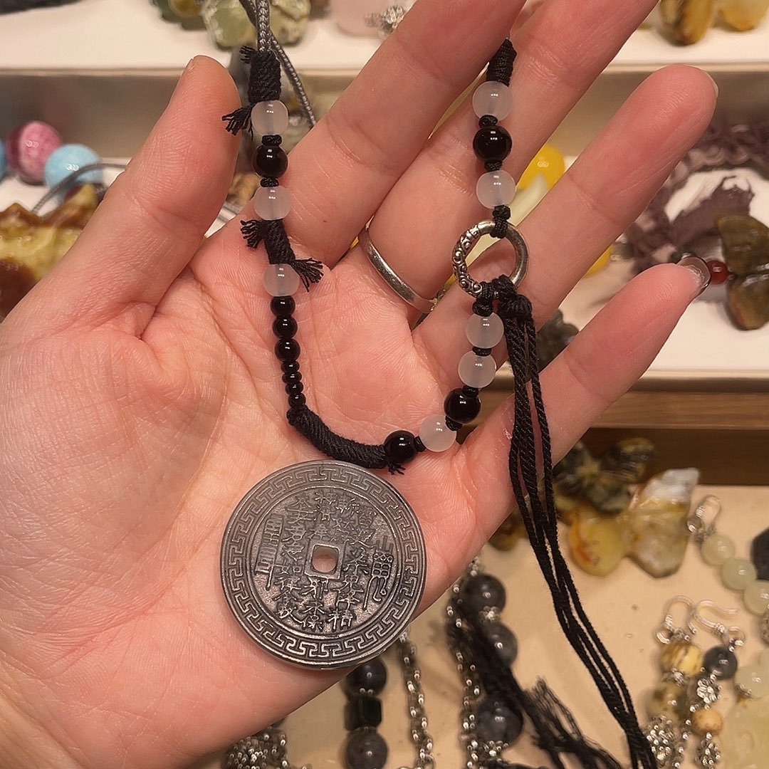 蛇纹石玉合金颈饰