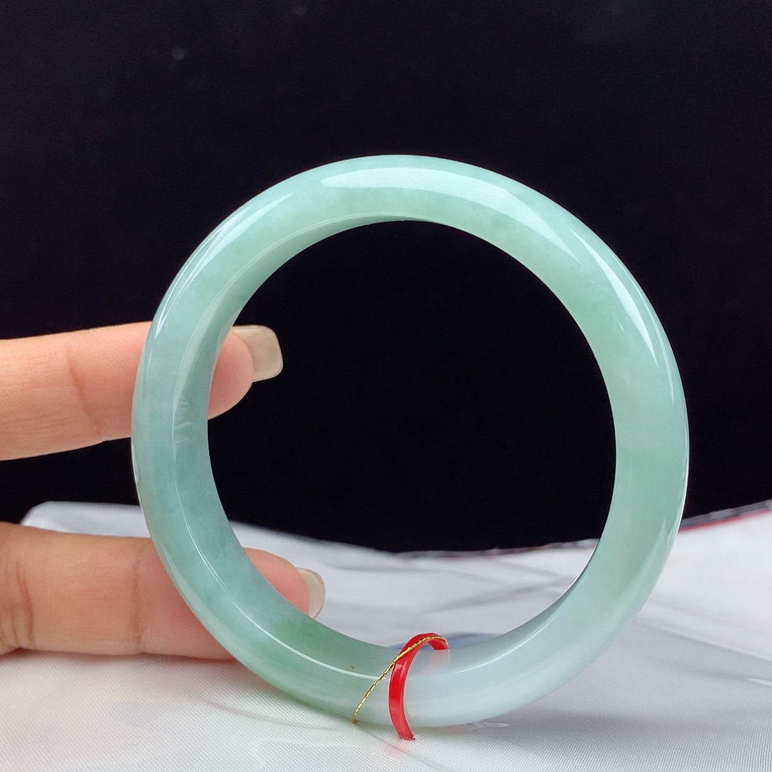 翡翠手镯未镶嵌57圈 4020