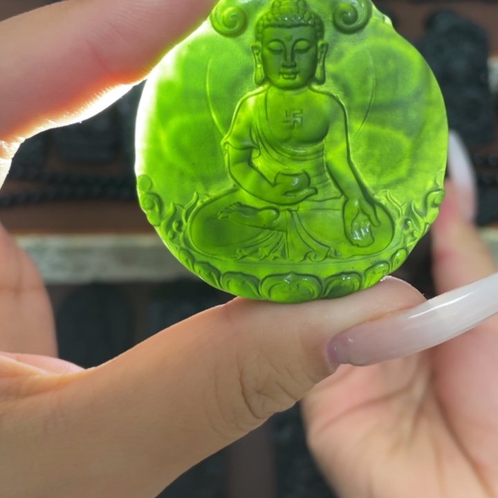 未镶嵌蛇纹石玉颈饰
