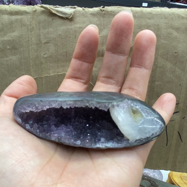 紫晶大型摆件（非配饰）未镶嵌