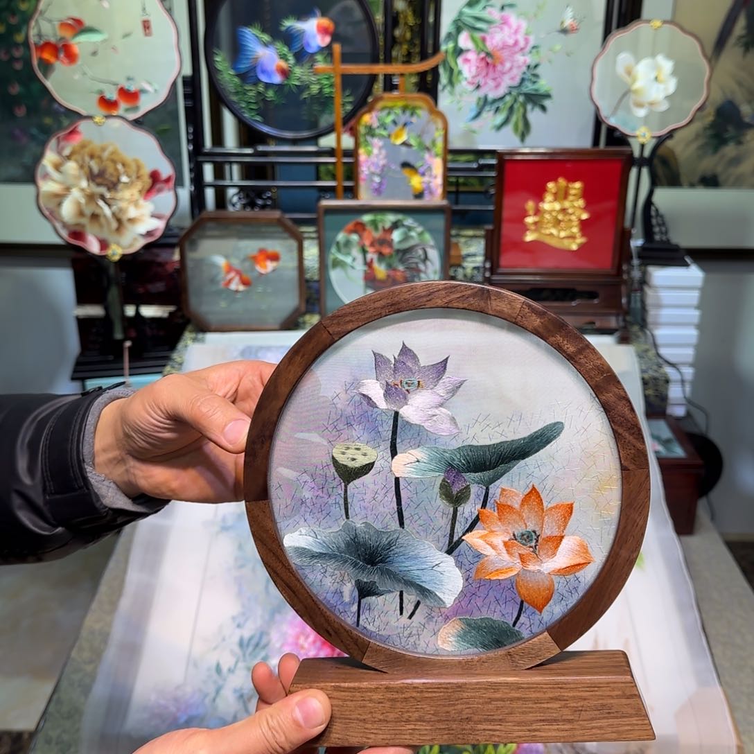 刺绣刺绣工艺精湛