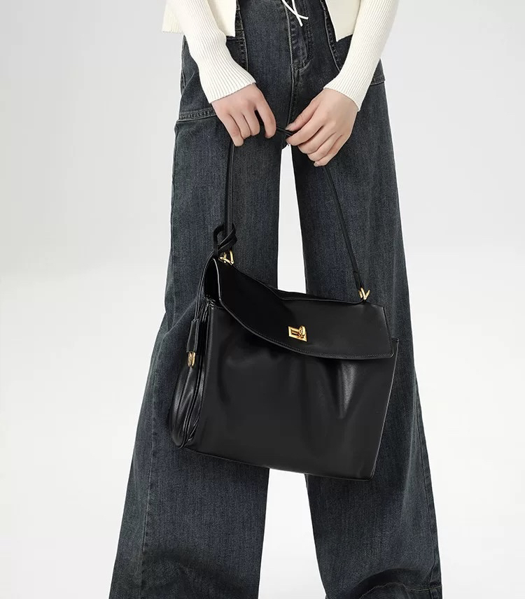 新品潮流简约百搭包包