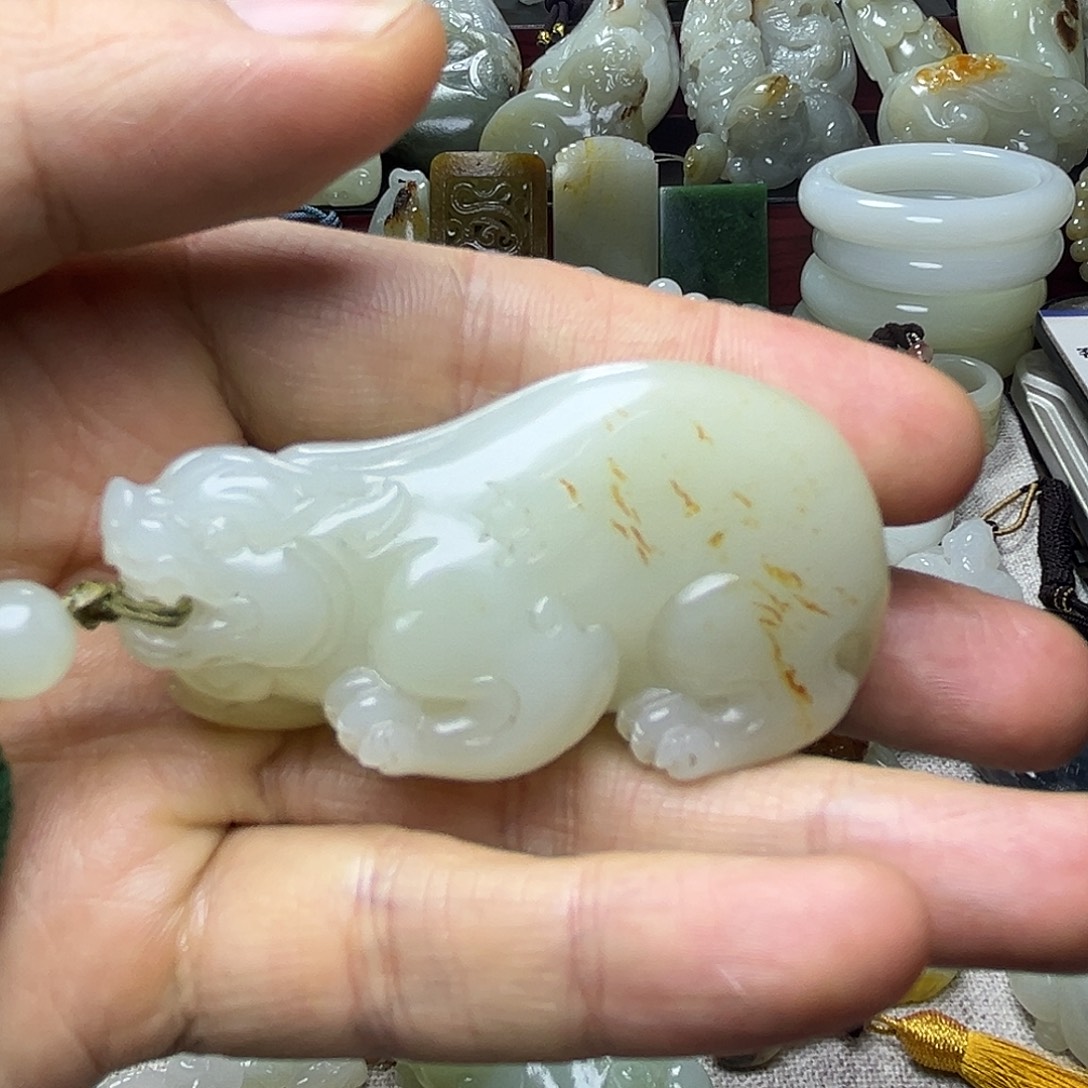 5***.和田玉未镶嵌把件