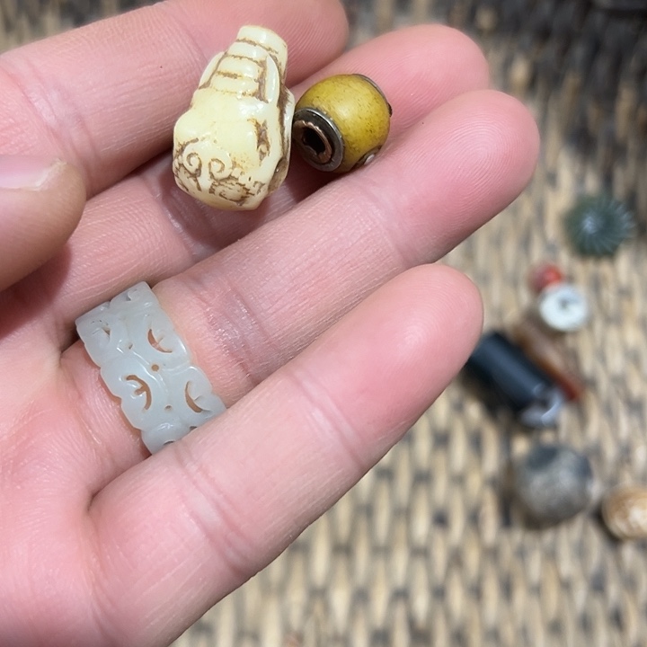 昙***现金属摆件摆件摆件