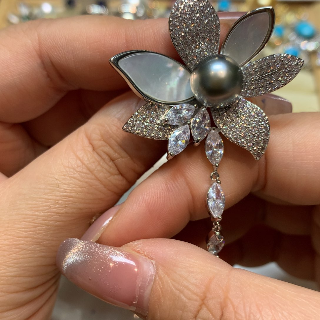 海水珍珠胸饰未镶嵌