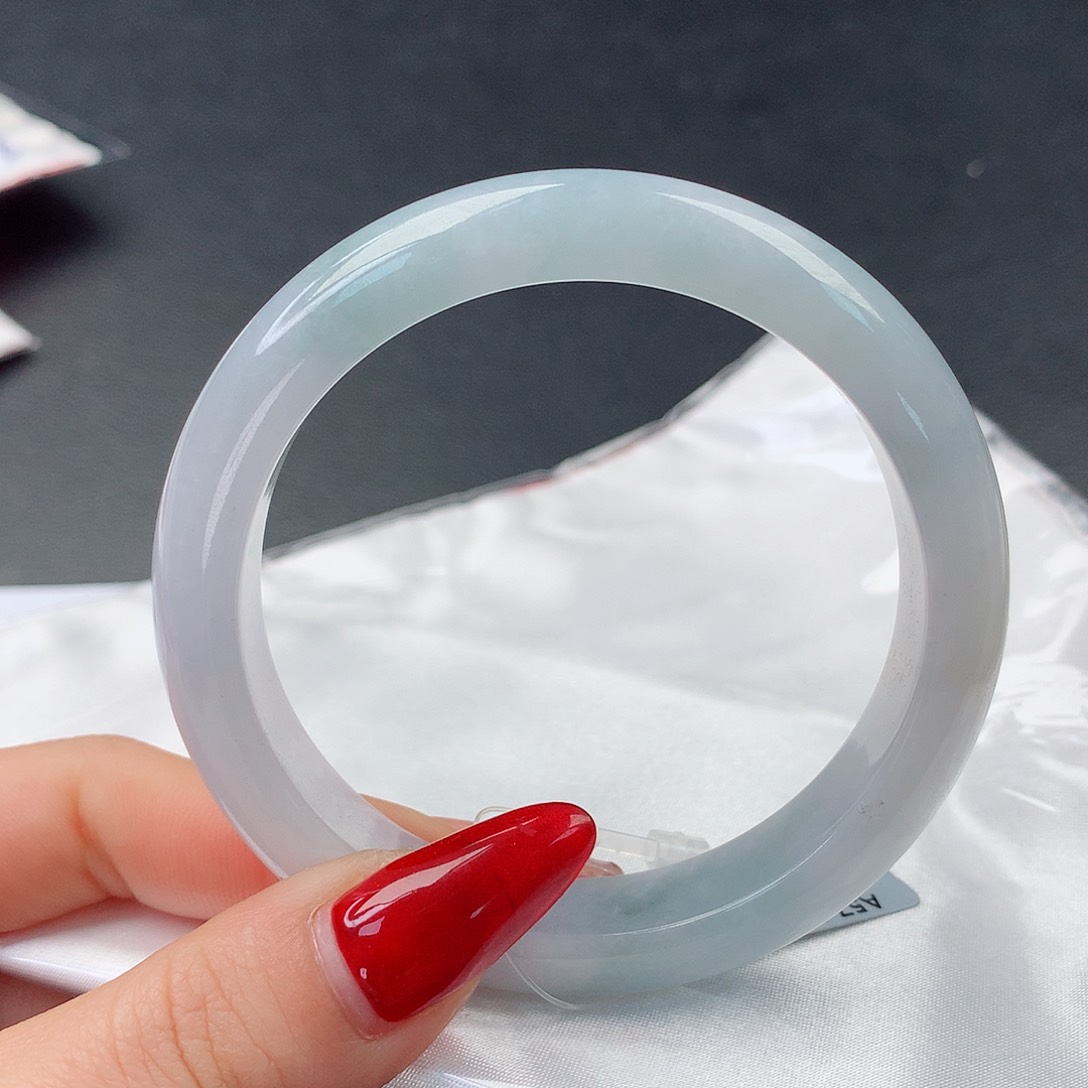 翡翠手镯未镶嵌90正57.6