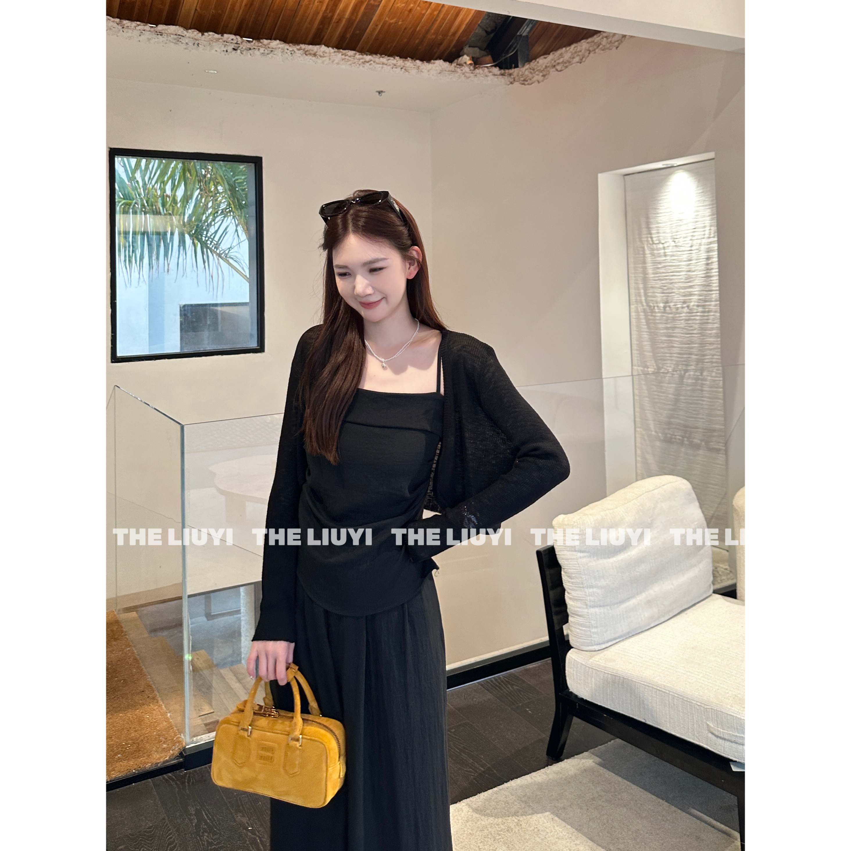 【LIUYI】夏季凉感冰丝短款开衫外套560219