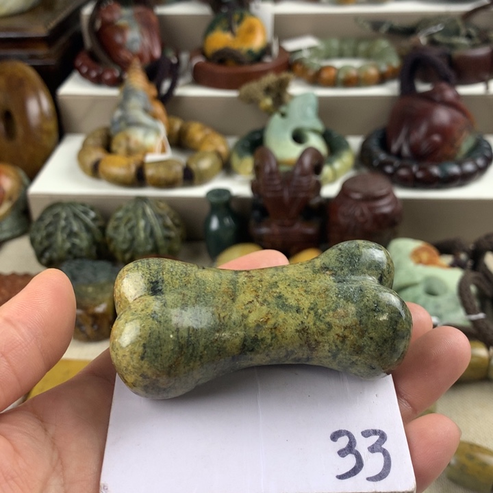 岫岩河磨玉（透闪石质玉）未镶嵌珠宝奇石